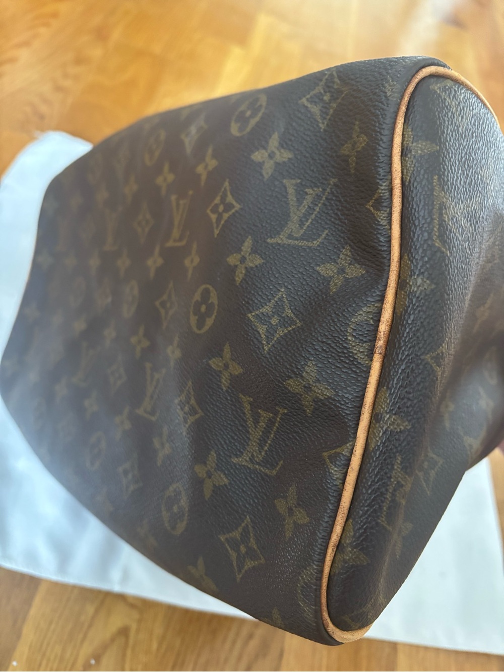 Louis Vuitton Vintage Speedy 30 Monogram Canvas Handbag - Picture 6 of 13